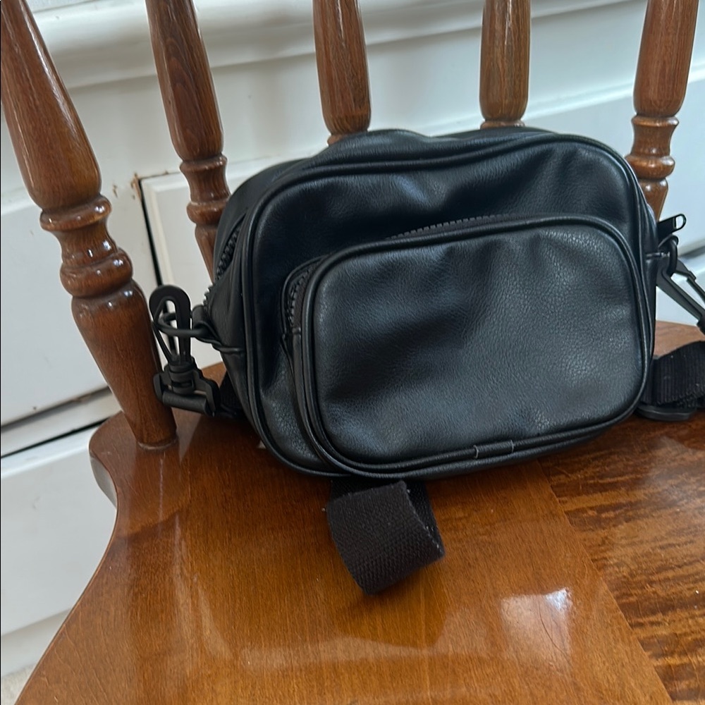 Black Leather Men's Crossbody Bag